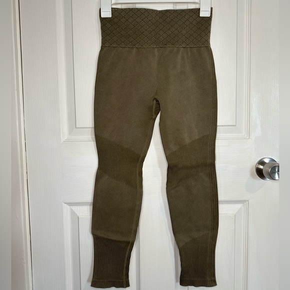 Leggings - Picture 1 of 3